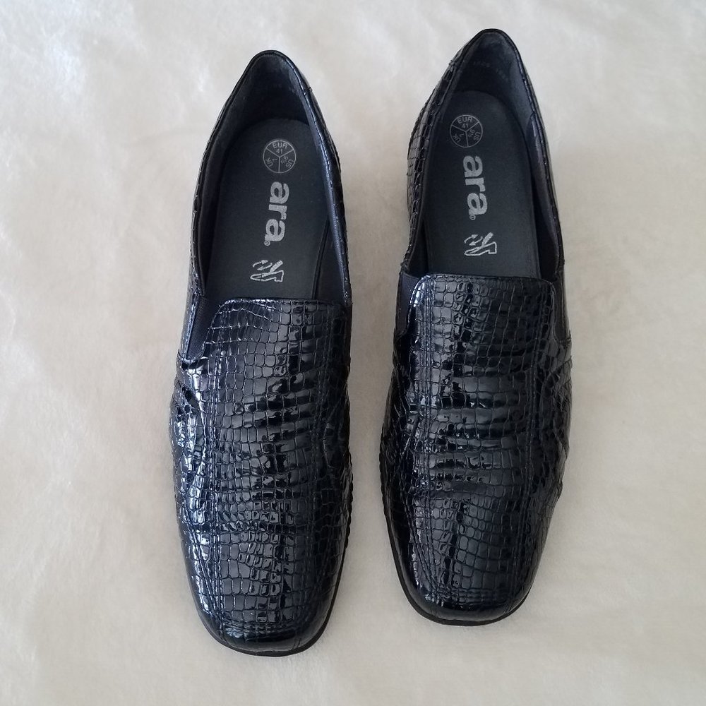 Ara slip on loafer